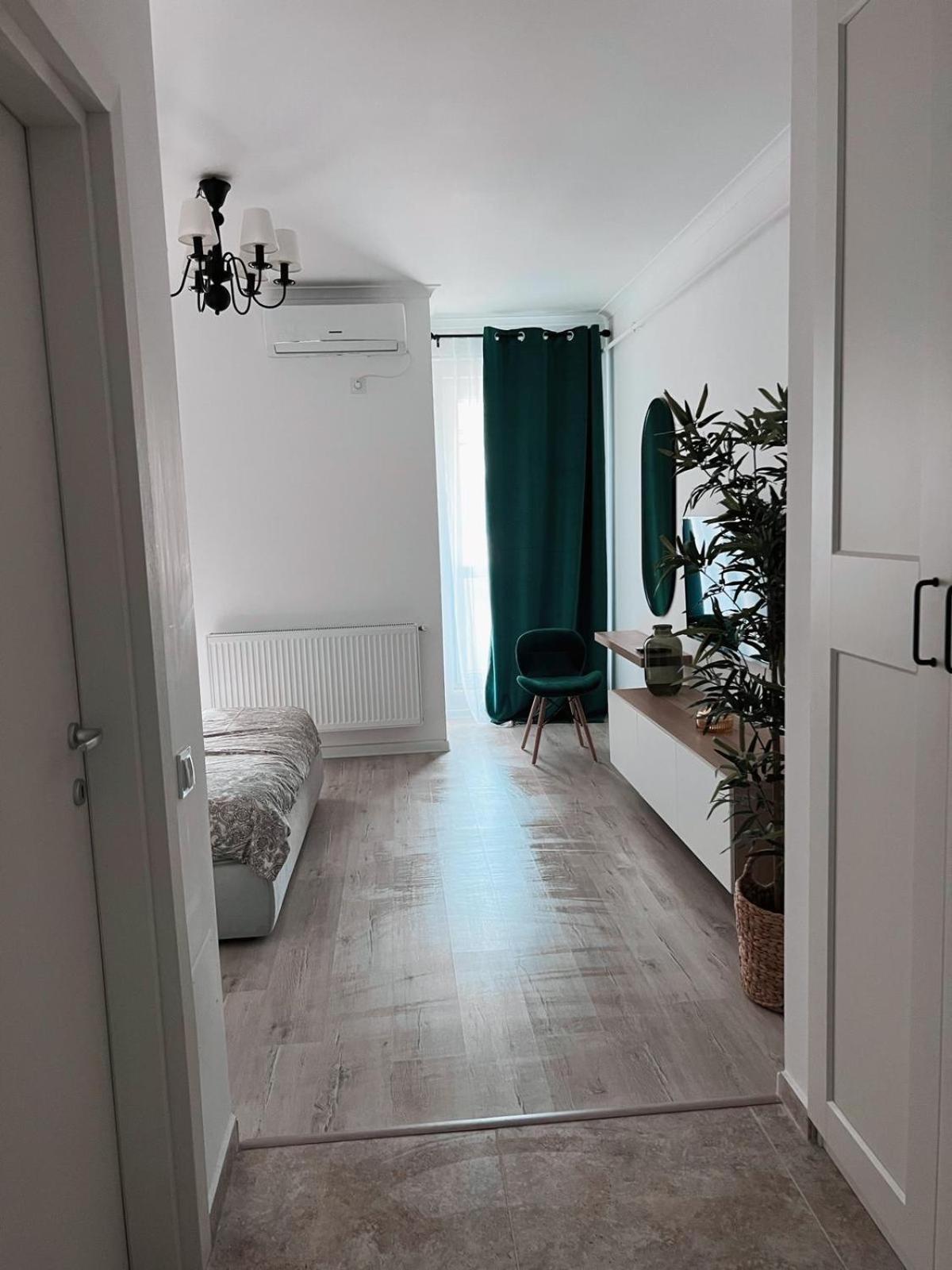 Amena Residence Chiajna ภายนอก รูปภาพ